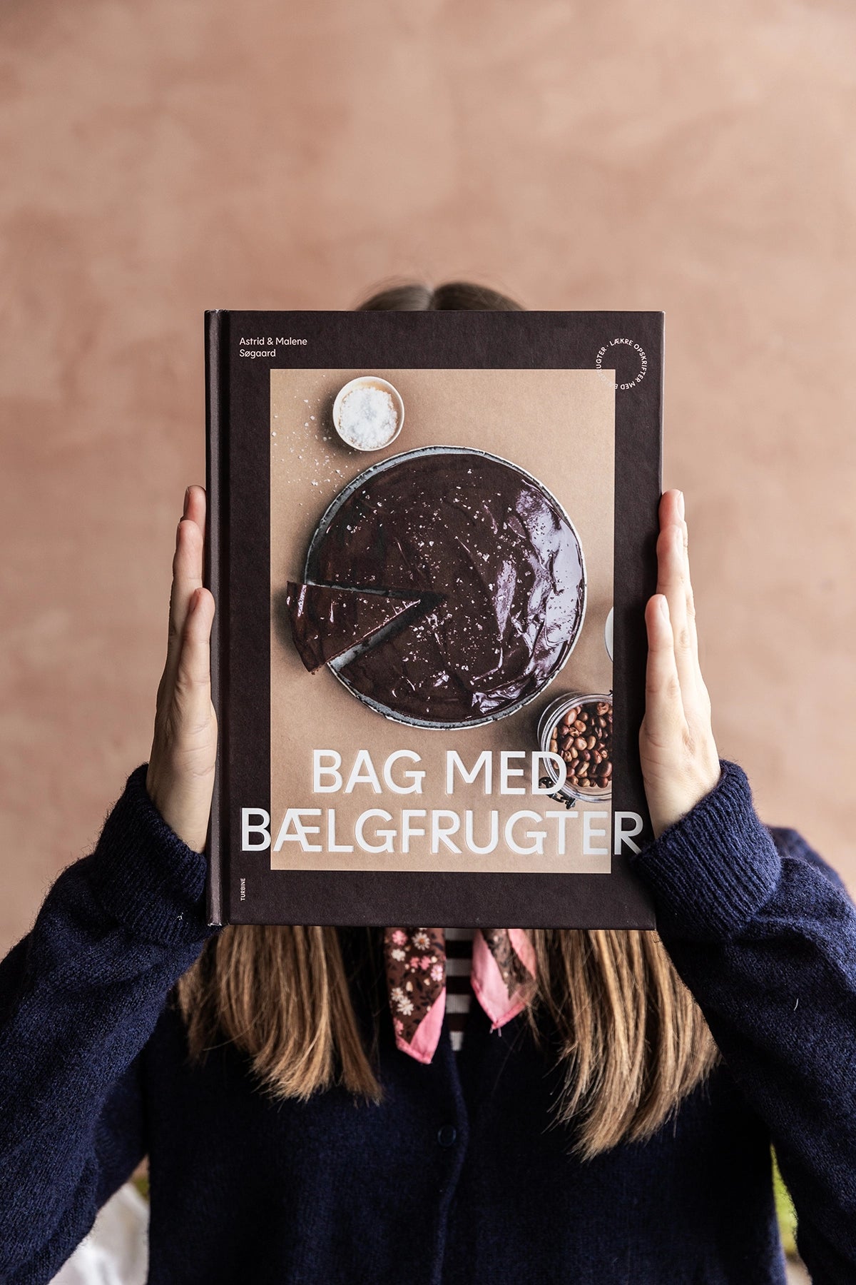 Ny bagebog: Lækkert bagværk med bælgfrugter – fra brød til kager