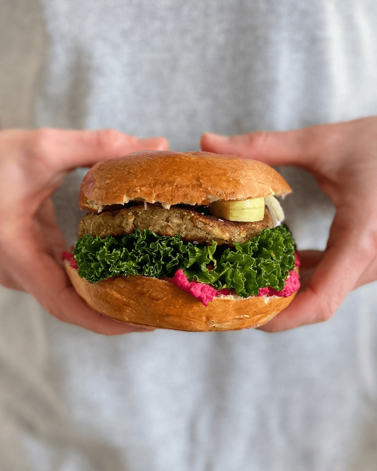 Burger med Ingrid ærtebøf  - Pure Dansk™