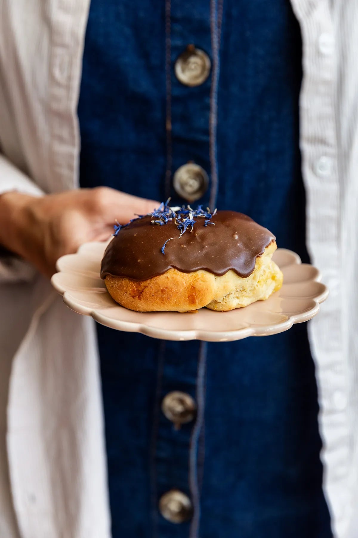 Fastelavnsboller med creme og ærtemel