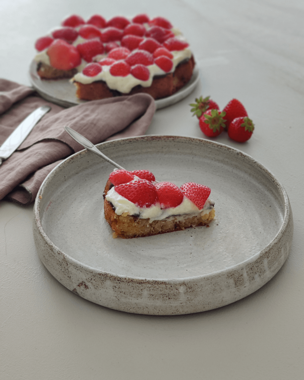 Jordbærtærte med dansk ærtemel - Pure Dansk™