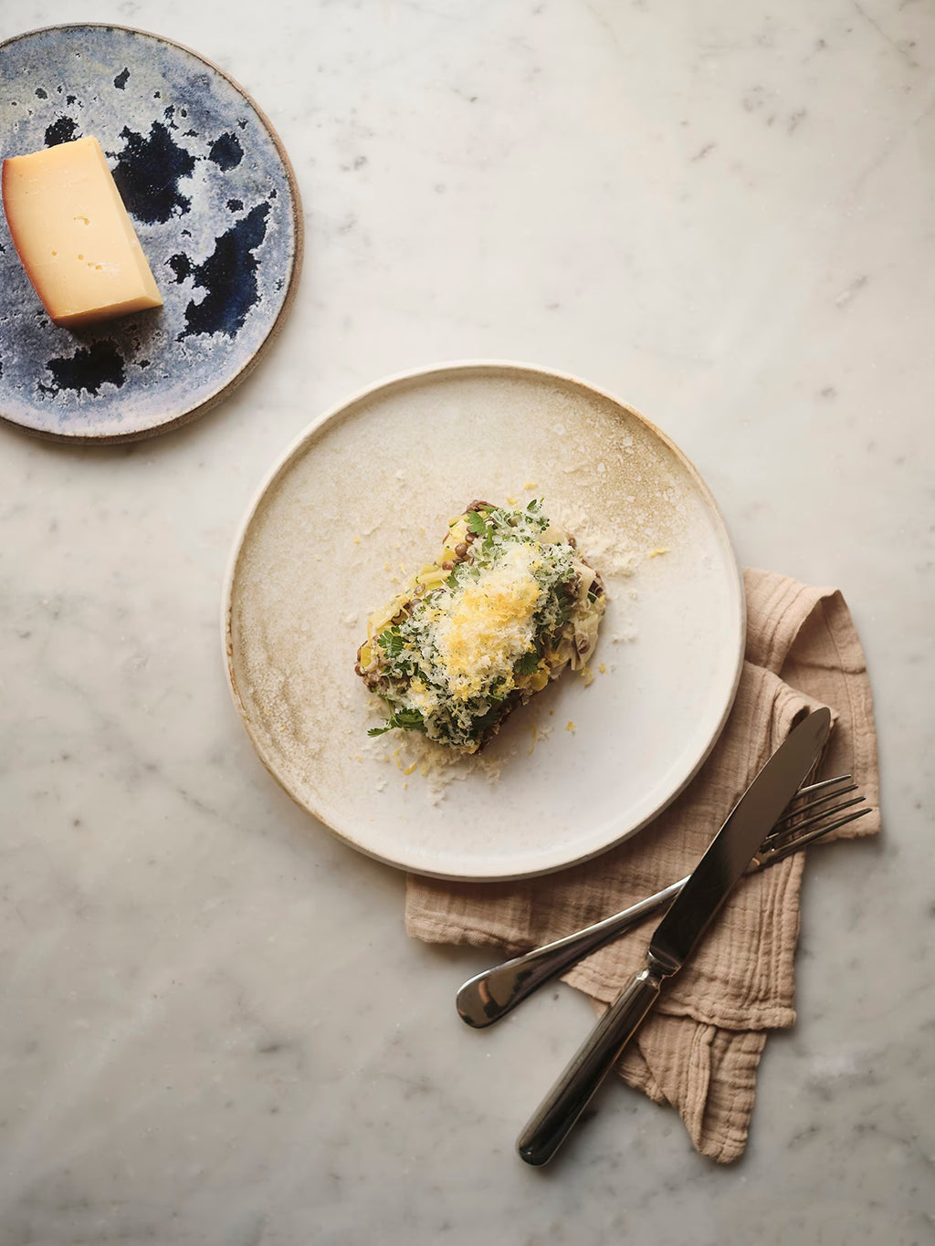 Smørrebrød med Anicia linser, porrer og citron