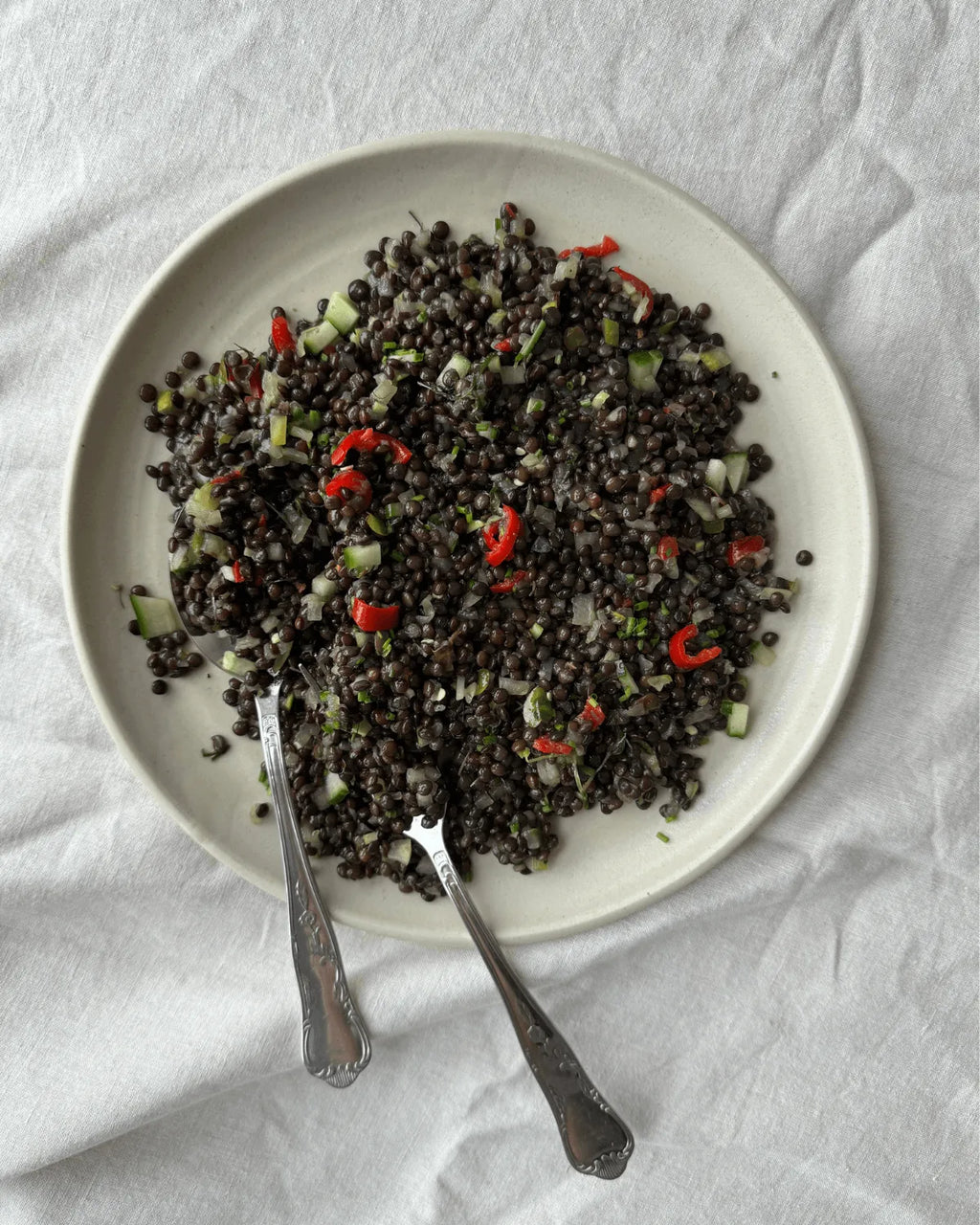 Sprød asiatisk inspireret salat med Anicia linser