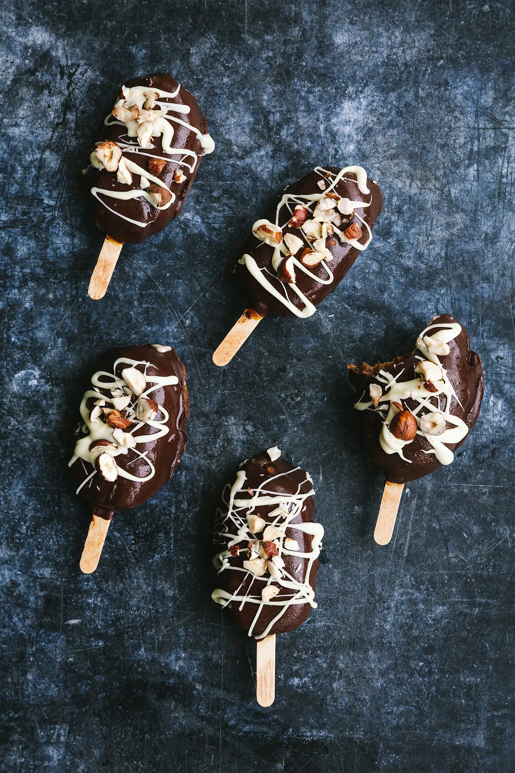 Ispinde med saltkaramel og hestebønner