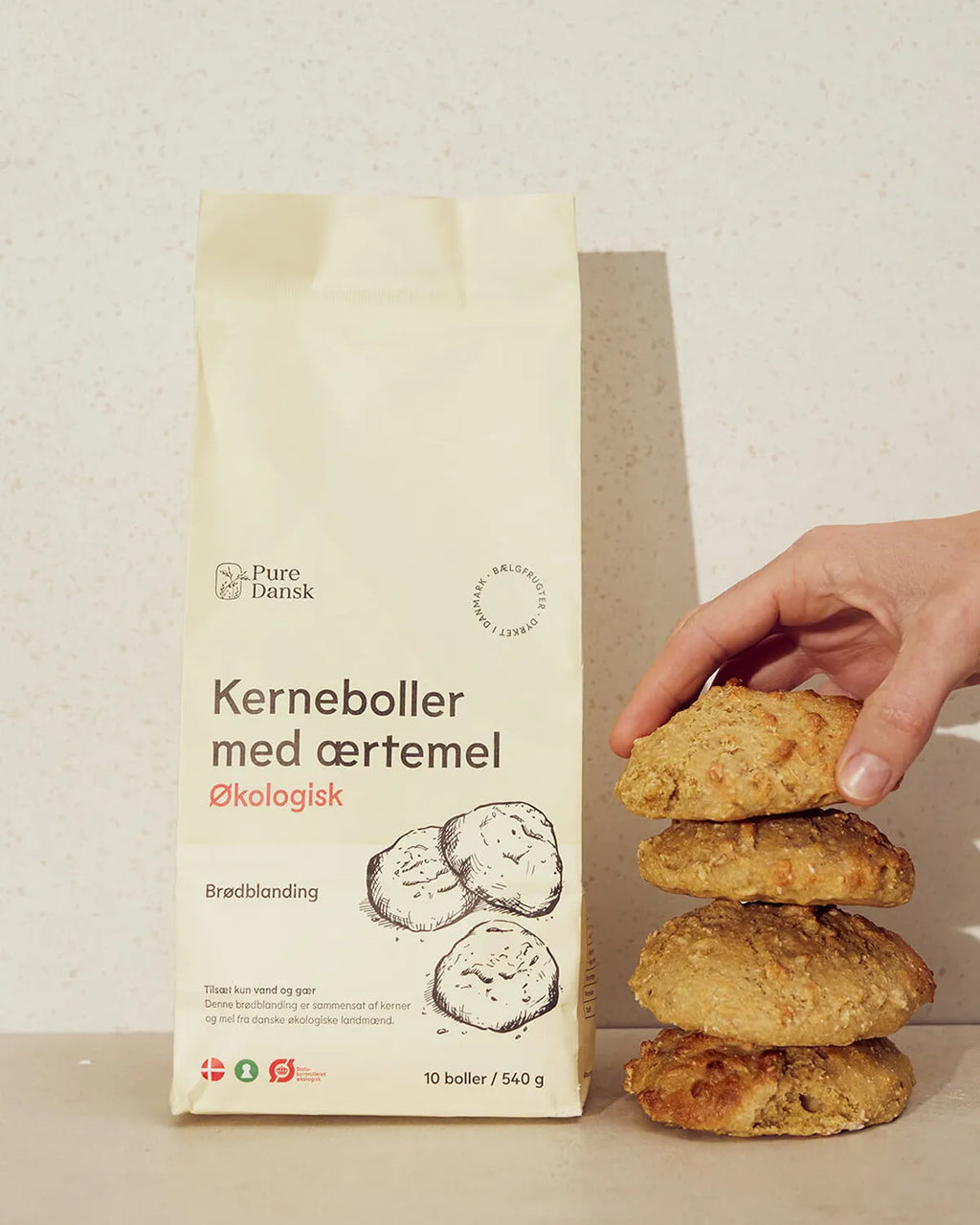 Dansk Økologisk Brødblanding — Kerneboller med ærtemel