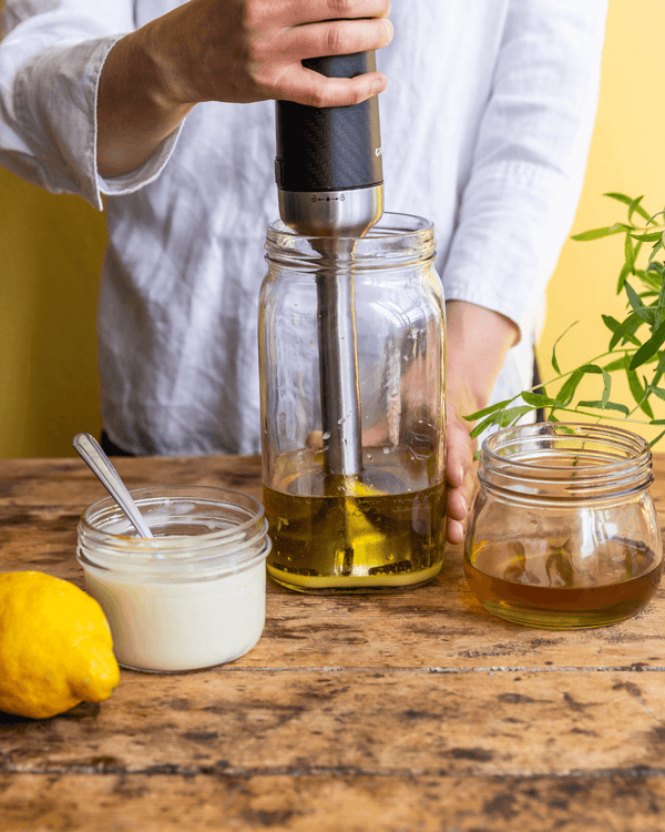 Hjemmelavet mayonnaise af kogevandet fra kogte Ingrid ærter