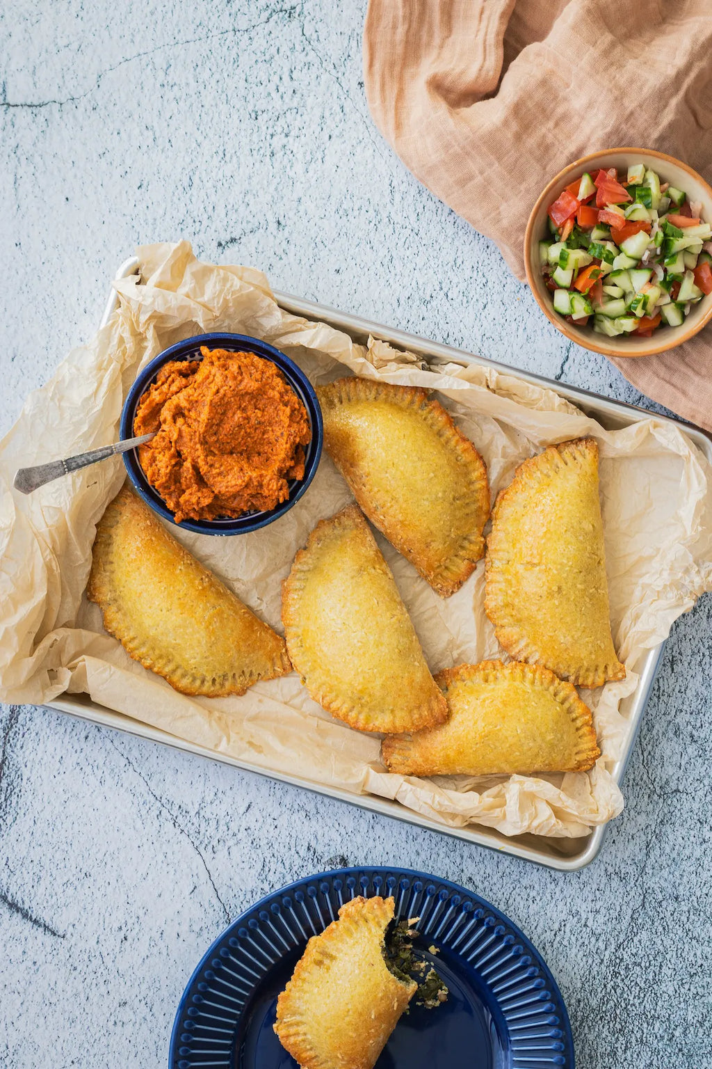 Pirogger med fyld af Anicia linser, spinat og feta