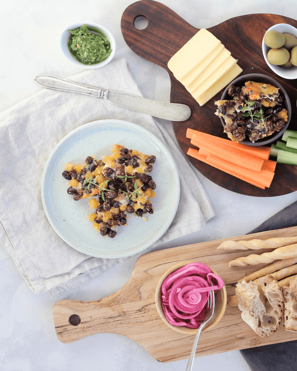 Sprøde ostesnacks med bælgfrugter