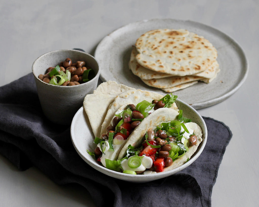 Tacos med hestebønnefyld og søde danske jordbær
