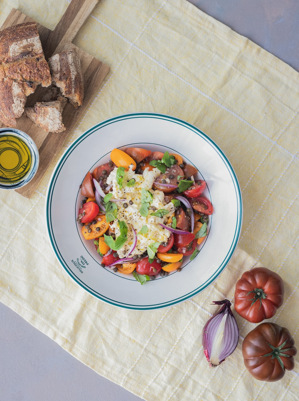 Tomatsalat med Anicia linser og burrata