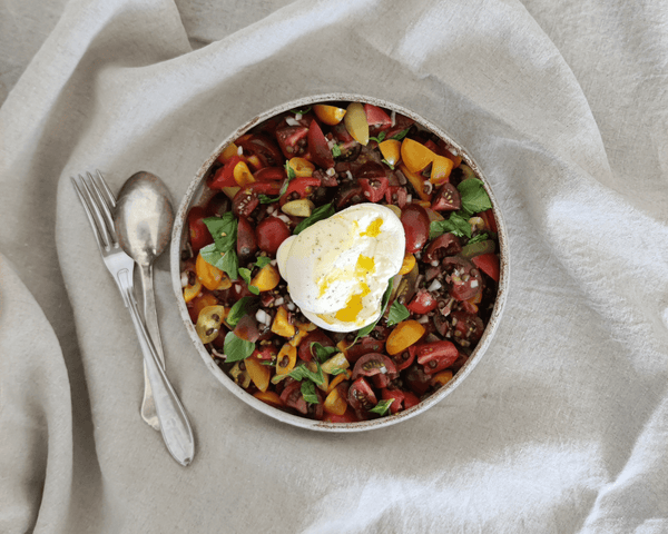 Tomatsalat med Anicia linser og burrata
