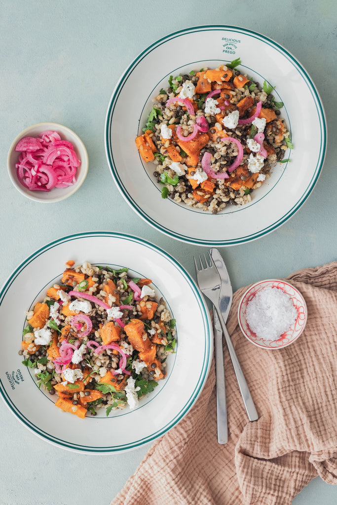 Salat med perlebyg, Anicia linser, søde kartofler og feta